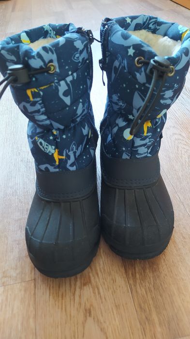 Продам сноубутсы на мальчика