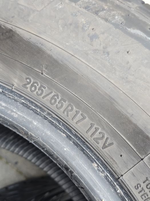 265 65 17 TOYO.  .