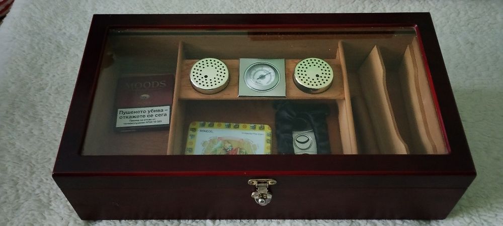 Кутия за съхранение на пури