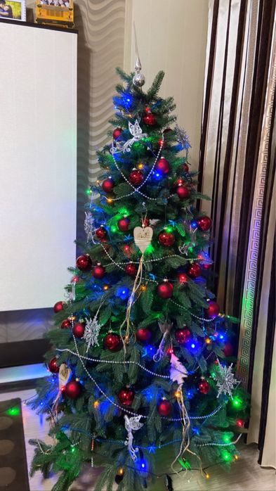 Елка исскуственная