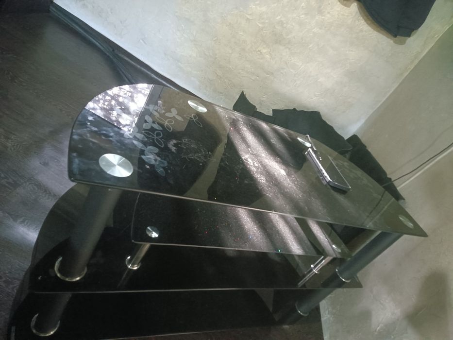 Подставка по тв..