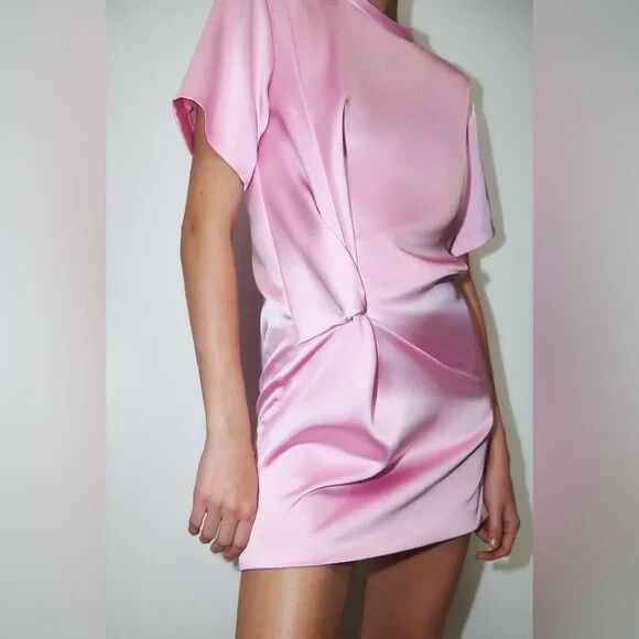 Рокля ZARA – сатенена, розова