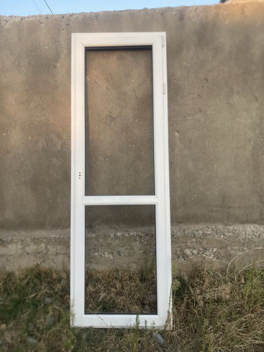 Пластиковые дверь новый