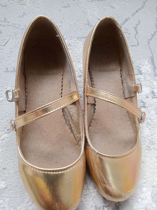 Продам туфли для танцев