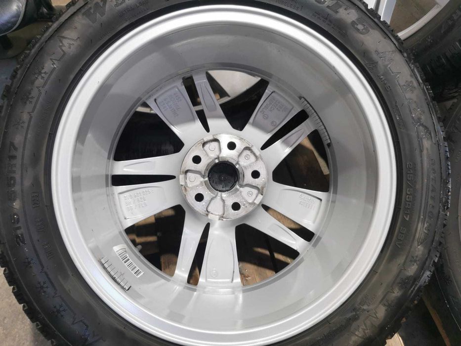 Jante Originale Skoda Superb III . R 17 cu anvelope de iarna