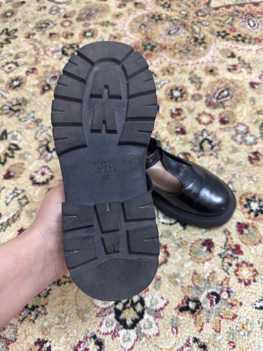 Продам туфли 35 размер Zara