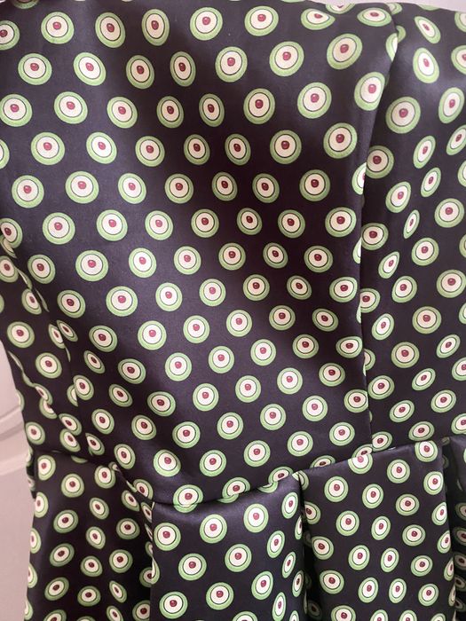 Елегантна рокля