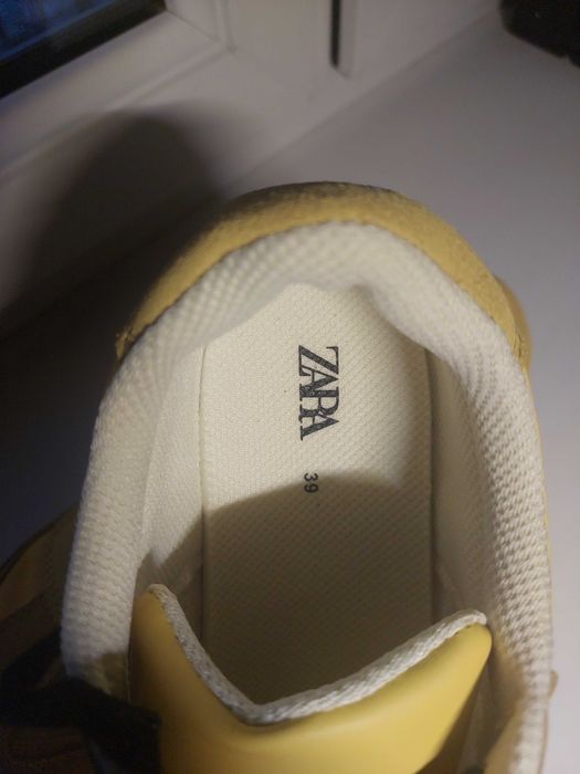 Кроссовки ZARA размер 38-38,5 по стельке 24,5см