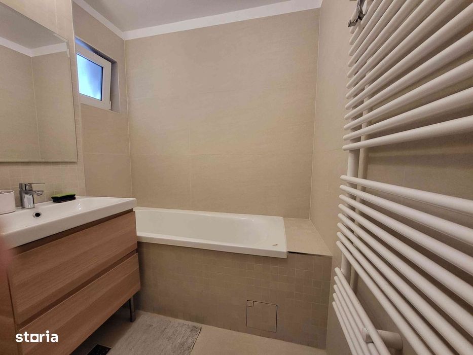 Apartament 3 camere, open space, luminos, vedere munți si Tâmpa.