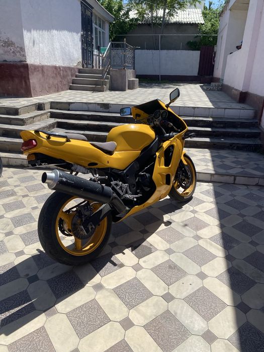 Kawasaki 600 куб мотоцикл