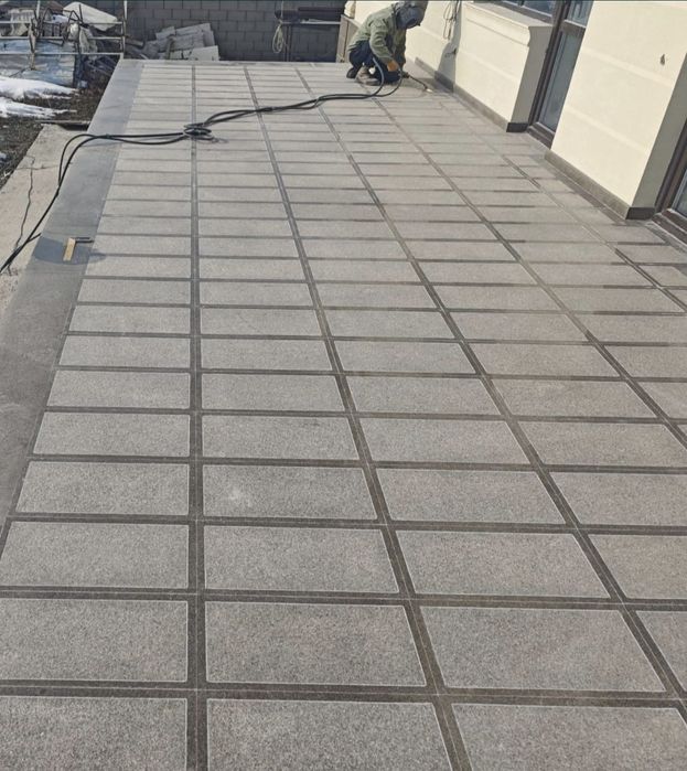 Гранит травертин мрамор лестница подступень цоколь