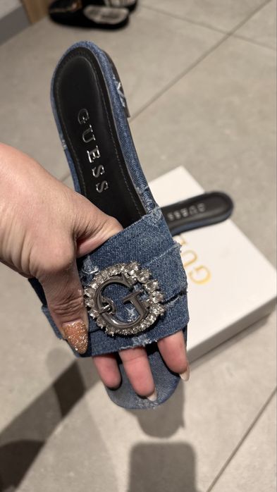 Чехли дънкови на Guess