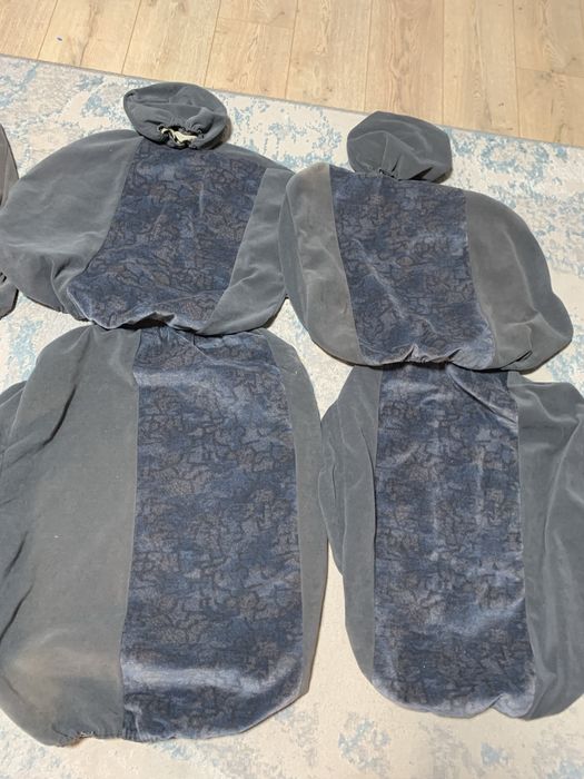 Продам автомобильные чехлы, комплект