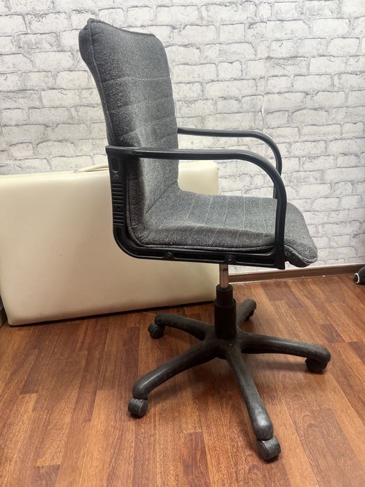 Срочно продам кресло