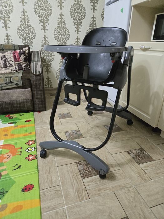 Детский столик продам