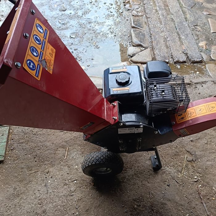 Tocător crengi  aproape nou