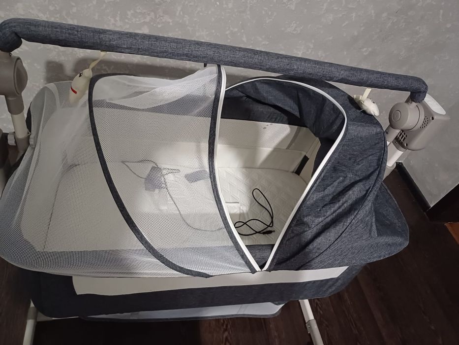 Колыбель, кровать с автоукачивания