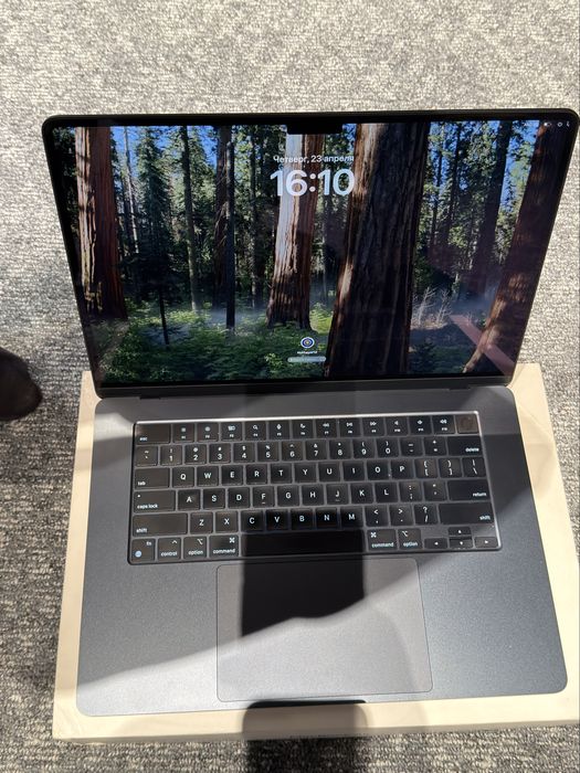 Macbook Air M3 16/512 batarey 97% cycle 56