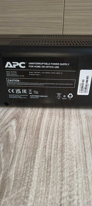 Vand ups APC bvx700li