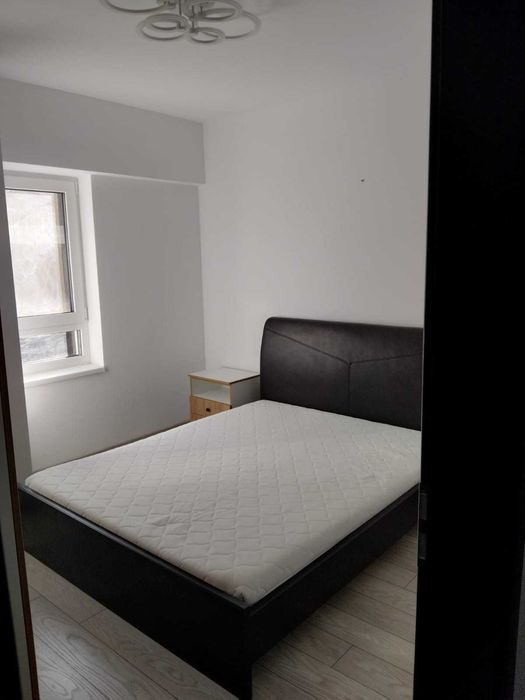 Închiriez apartament Complex Contemporan