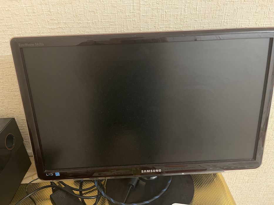 Монитор компьютерный