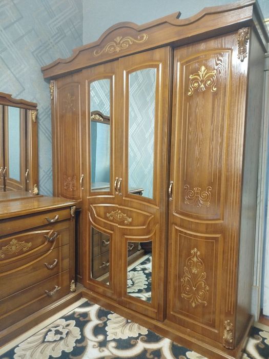 Spalni mebel garnitur sotiladi komplekt. Б/у