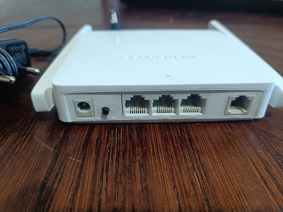 Продам ADSL2+ Wi-Fi модем-роутер MERCUSYS MW300D