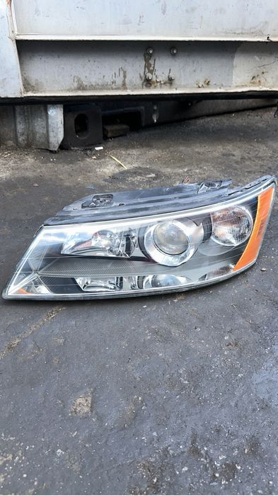 Фары на Hyundai Sonata