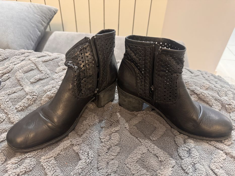 Ghete piele Bata marimea 37