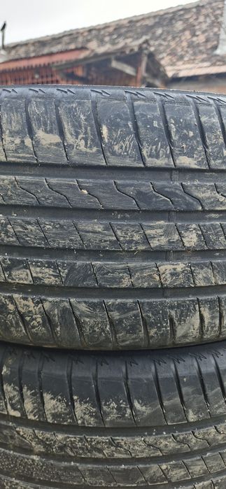 Vând anvelope de vară