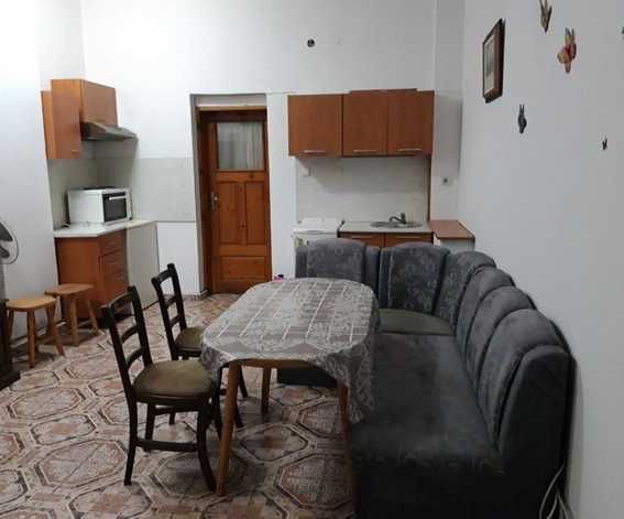 Двустаен апартамент в Редута