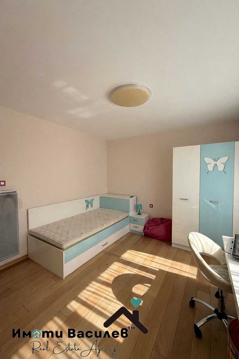 Дава се под наем Тристаен апартамент в София, Център - 85 кв.м за 797.64 € - Снимка #4