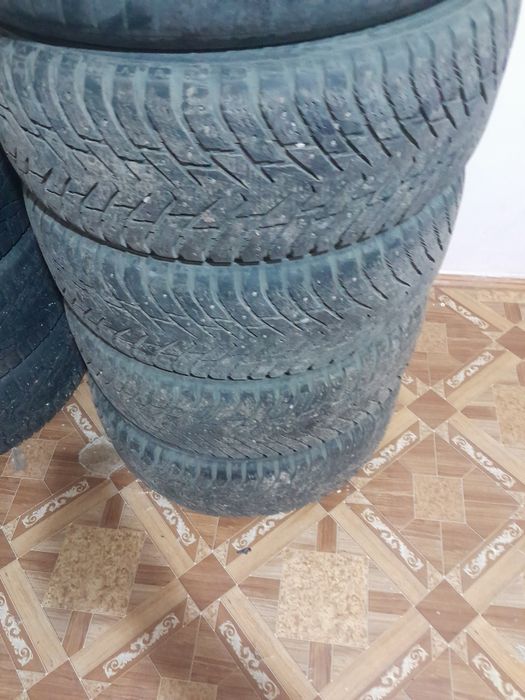 Продам два комплекта 265/60р18