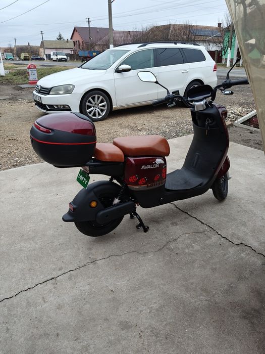 Scuter electric lofty