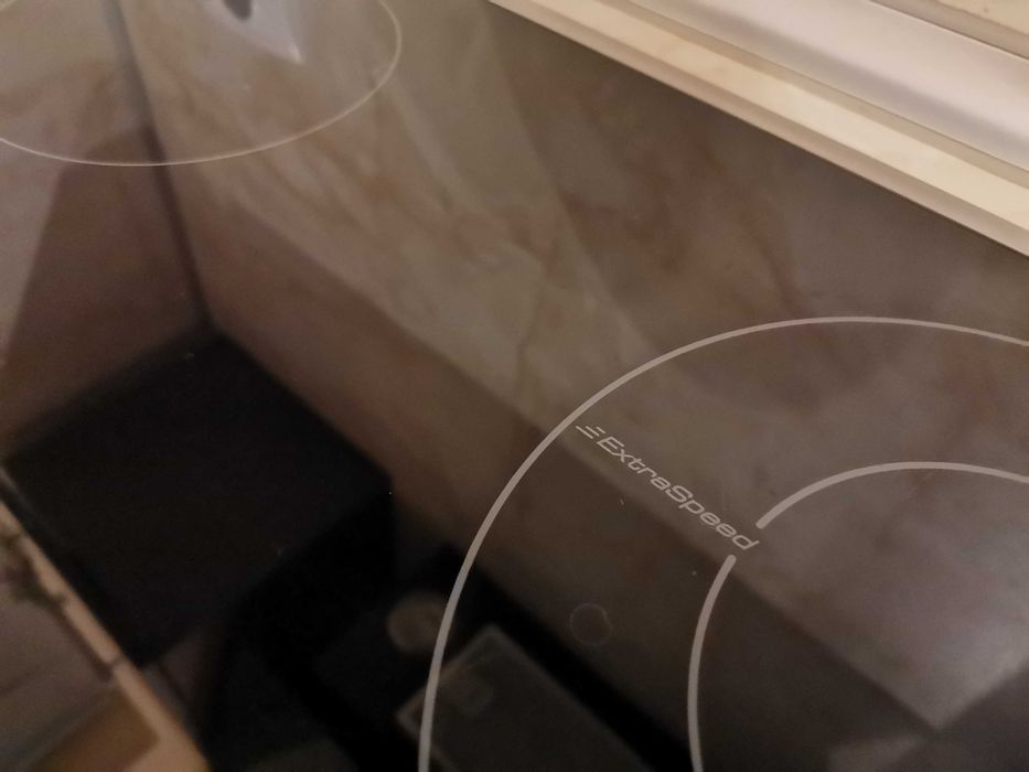 Плот за вграждане MIELE KM 6202 *Отлично състояние!