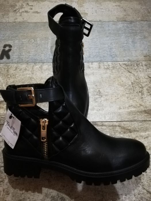 Нови  боти  Zara