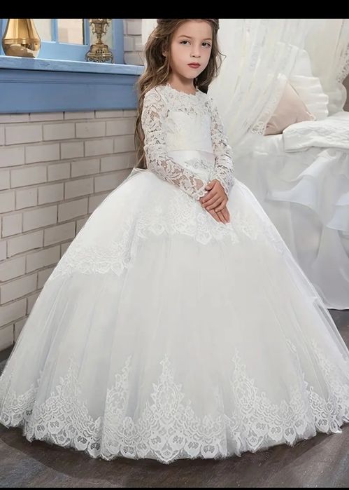 Бальное белое платье для девочки на 8 марта