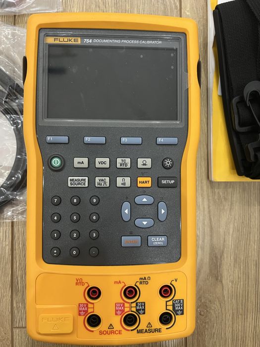 Калибратор Fluke 754