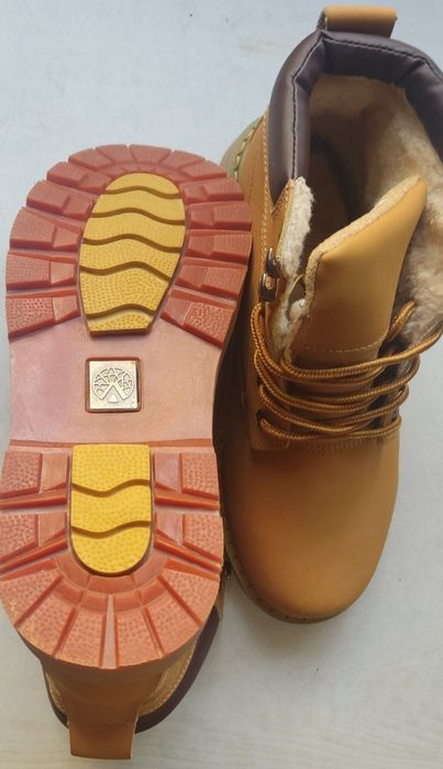 Ботинки женские, мужские  42 размер