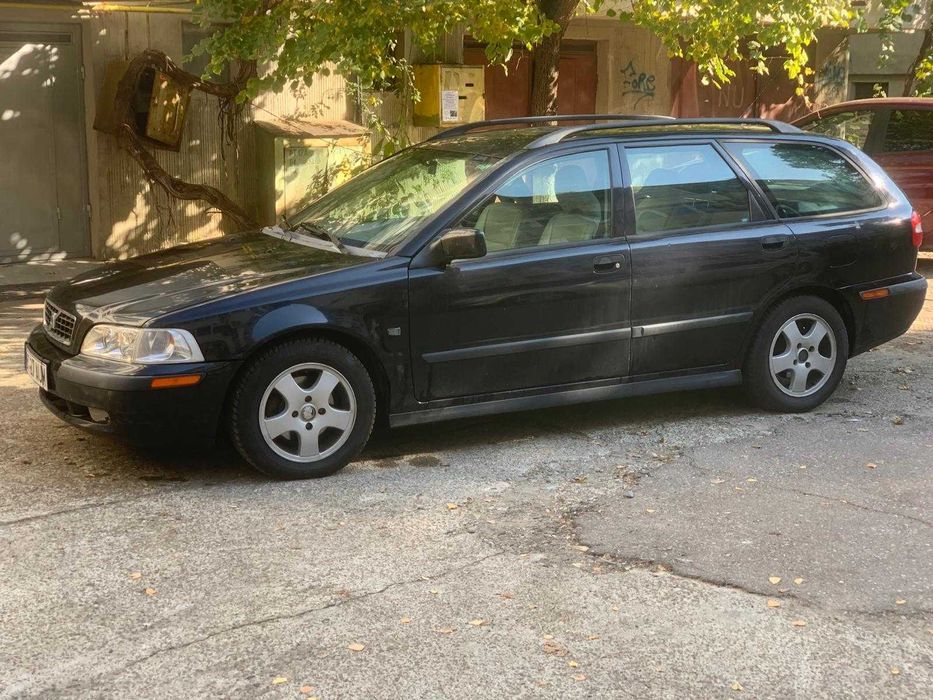 Vand Volvo V40, diesel, 1790cm3, 2003