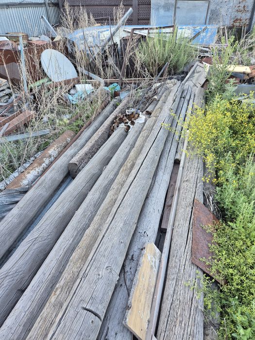 Столбы деревянные