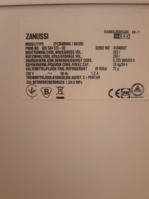 Lada frigorifica Zanussi