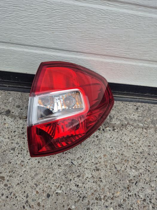 Stop/Triplă Dreapta Spate Renault Koleos 2007-2011. Volan stinga.