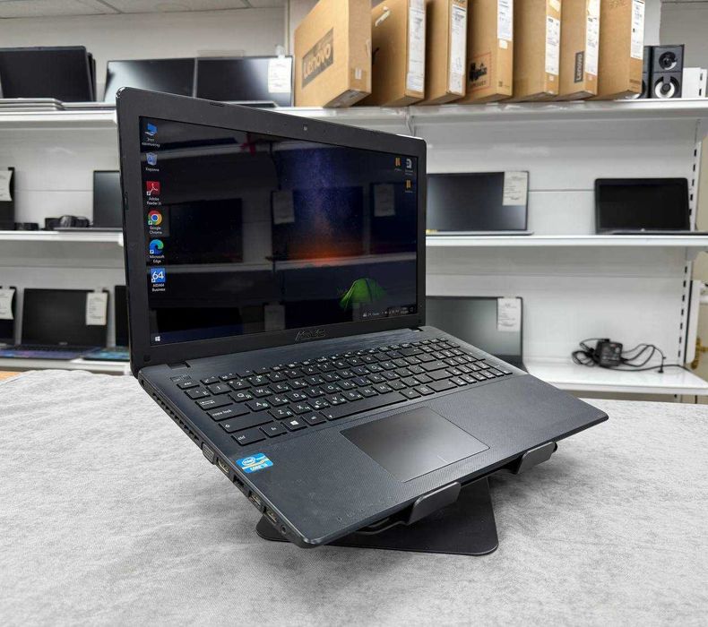 ASUS Core i3*ОЗУ8*SSD240*GeForce -2gb ноутбук для учебы и работы