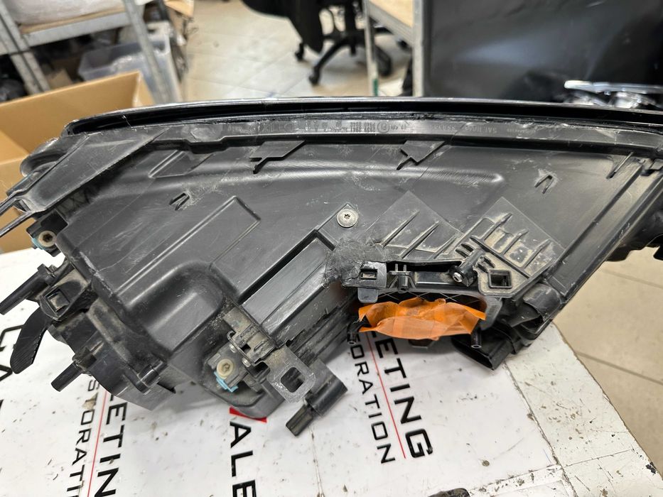 Фар фарове ляв VW Touareg far farove ФВ Туарег