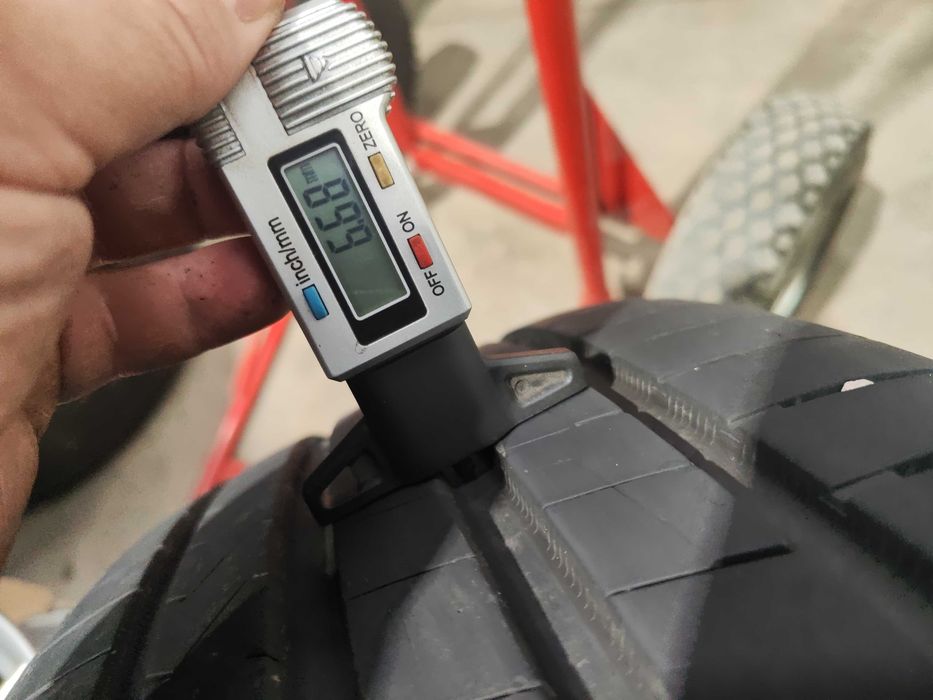 2бр.летни гуми 235/55/17 Hankook