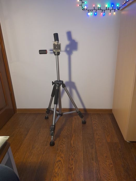 Tripod profesional aluminiu FanCiev FT-6307 cu cap fluid
