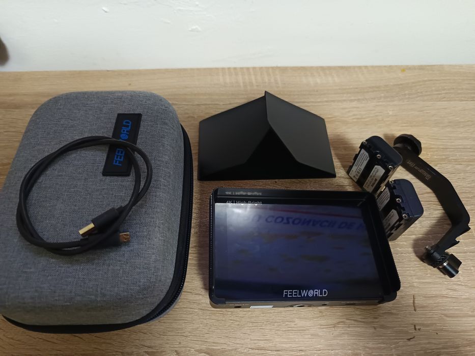 Monitor extern feelword 5,5 tochscreen