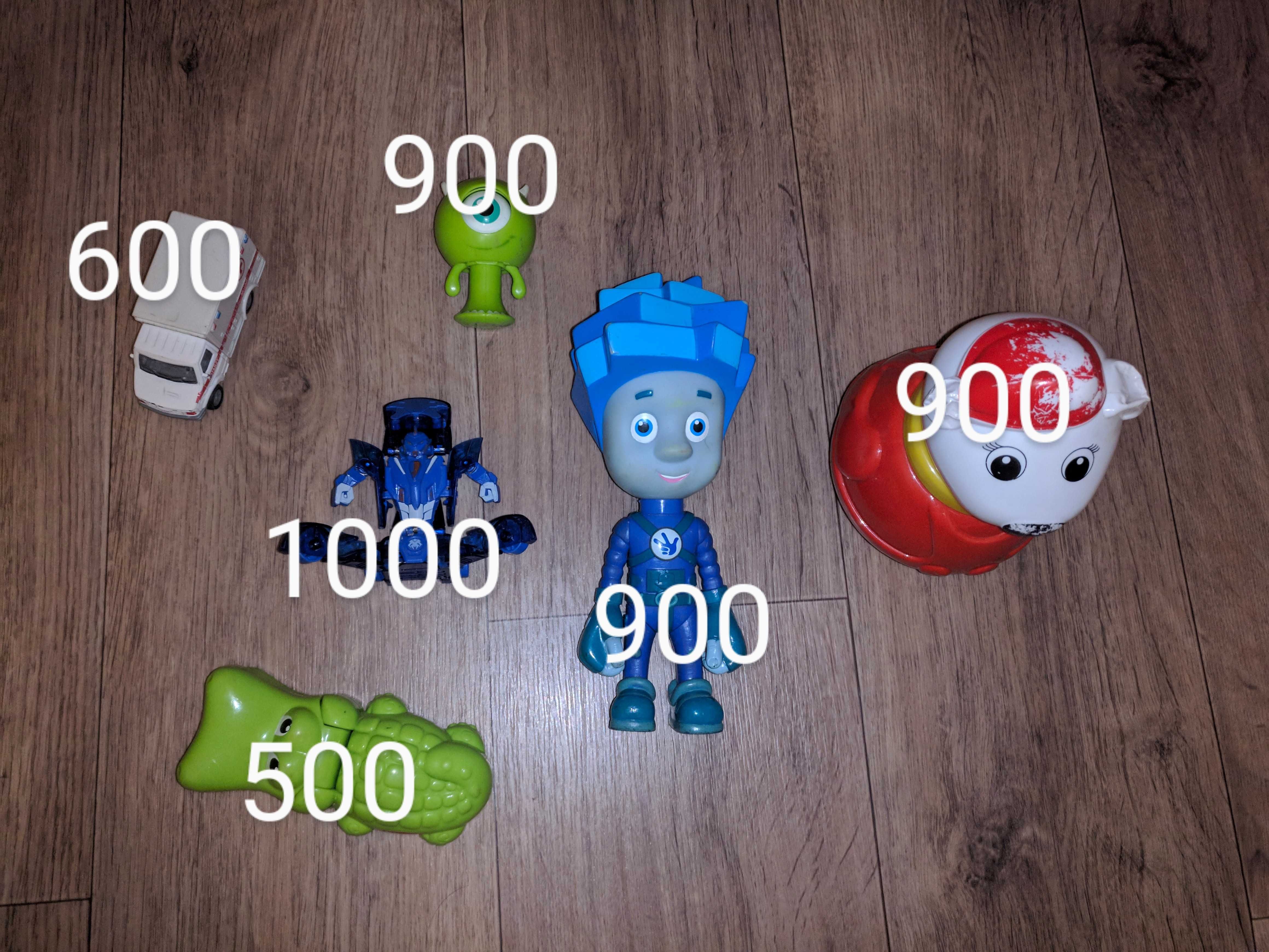 Игрушки для детей, станция метро Москва: 600 тг. - Игрушки Алматы на Olx