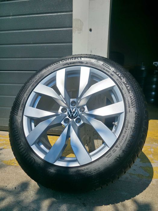 4 Roti Jante + Anvelope IARNA - 285/45/20 - OEM VW Touareg 2025 / AUDI Q7 - 5x112 20'' 9J ET 33 - CA NOI - DOT 2024 Continental IARNA !